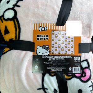 FULL QUEEN Hello Kitty Halloween Pumpkin Full/Queen Throw